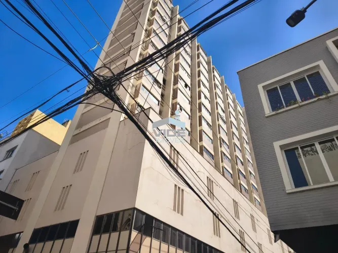 Aluguel de Apartamento de 1 quarto com 2 vagas de garagem no Centro de Campinas-SP: Confir