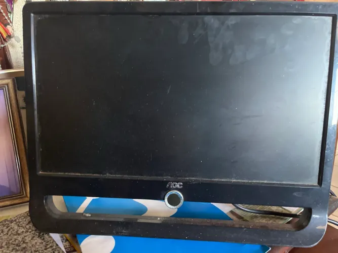 Monitor AOC