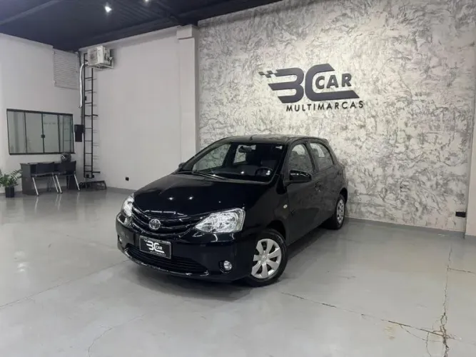 Toyota Etios XS 1.5 Flex 16V 5P Mec. 2014