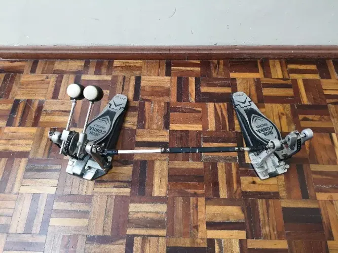 Pedal Duplo Tama Iron Cobra 200