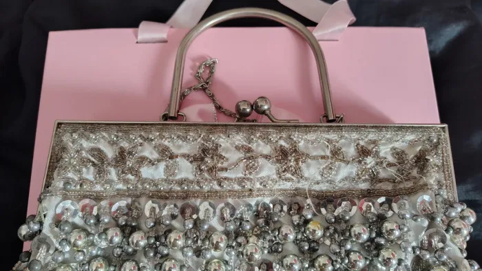 Vendo Bolsa clutch Chenson original 