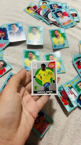 Figurinha legend - Vinícius Júnior prata