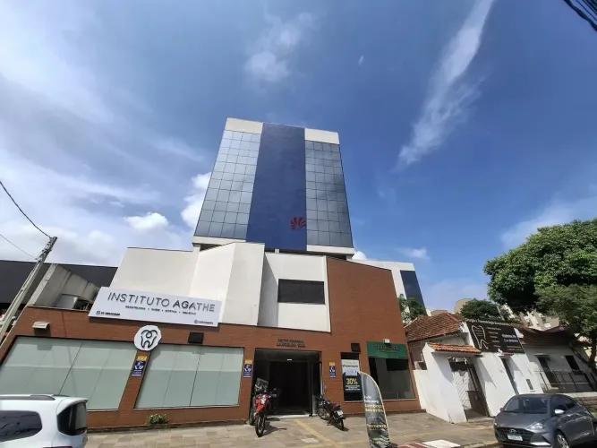 SALAS/CONJUNTOS com 30m² no bairro CENTRO em CANOAS para Comprar