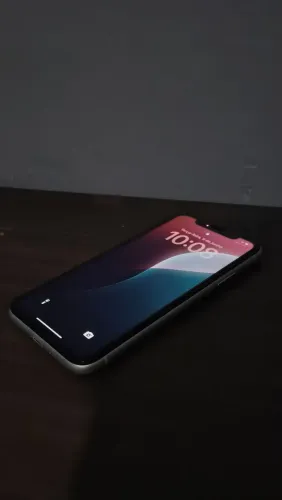 IPHONE XR IMPECÁVEL