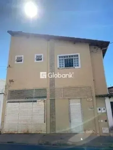 Casas à venda No Centro, Montes Claros - MG