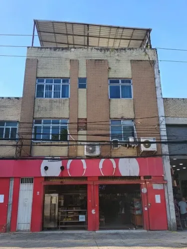 Prédio com Ponto comerciapara venda tem 831 metros quadrados com 6 quartos em Nazaré - Sal