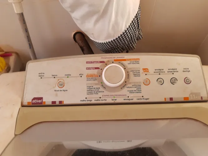 Máquina de lavar roupas Brastemp active 11kg