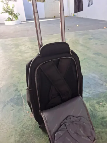 Vendo mochila rodas Max print 250,00