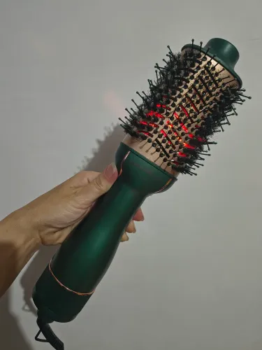 Escova secadora Britânia.