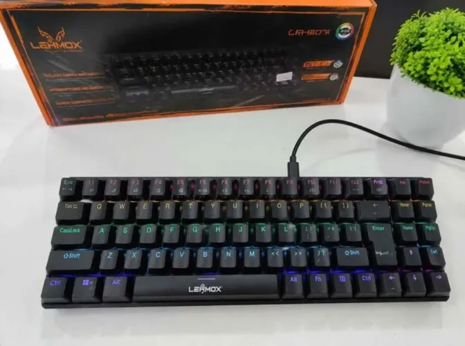 Teclado Mecânico Gamer Lehmox RGB - Compacto e Muito Novo