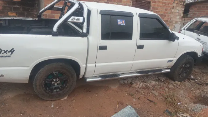 Chevrolet S10 Pick-up 2.5 4X4 CD TB MAX HST Dies. 1999