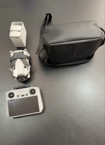 DRONE MINI 4 PRO Fly More, Filma em 4k, voa até 20 KM de distância