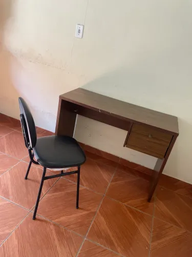 MESA E CADEIRA A VENDA 