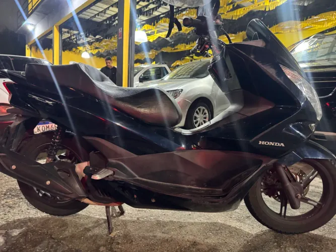 Pcx 2018 com 30.000 km financio com parcelas de 599