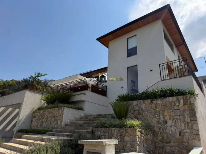Casa de Alto Padrão em Condomínio Completo, 4 Suítes, Piscina e Elevador | Itaporã Atibai