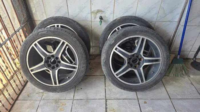 Roda aro 17 furação 4x100 4x108