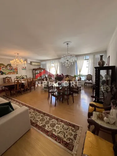 Apartamento em Rua Jorge Tibiriçá - Gonzaga - Santos/SP