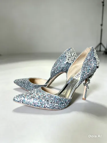 Sapato festa em strass e pedrarias