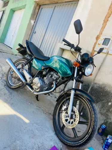 Vendo cg Titan 2003 ks