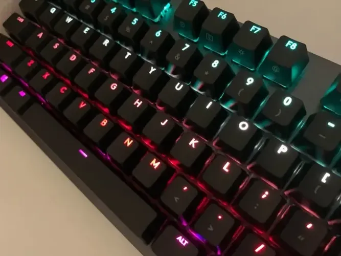 Teclado Mecânico Logitech G512 Carbon - Switch Brown