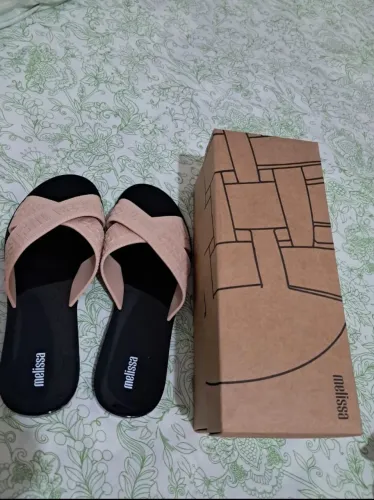Vende Sandália Melissa nova por 80 reais !!