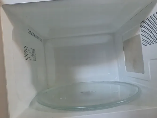 Vendo microondas Eletrolux 20 litros obs: não estar esquentando 