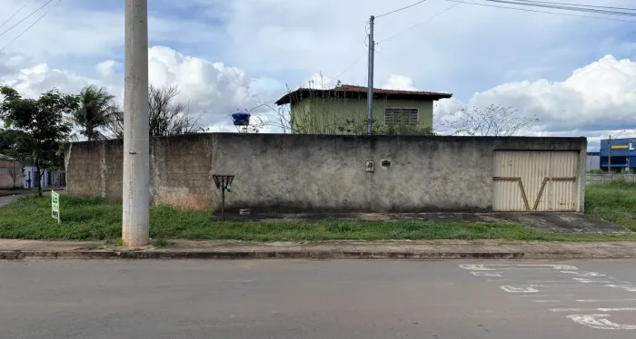 Oportunidade: Valor de Lote em Esquina Estratégica no Jardim Florença - Aparecida de Go