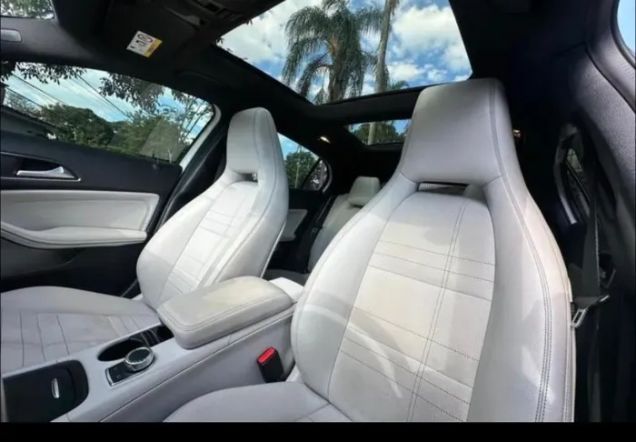 Mercedes-Benz GLA 200 Vision 1.6/1.6 TB 16V Flex Aut. 2015