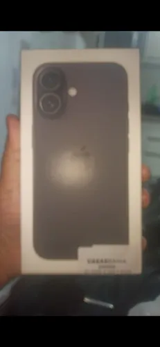 Vendo iPhone 16 128 GB zero nota fiscal e garantia R$3.900