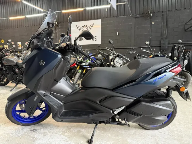 Yamaha XMax 250 Connected 2025
