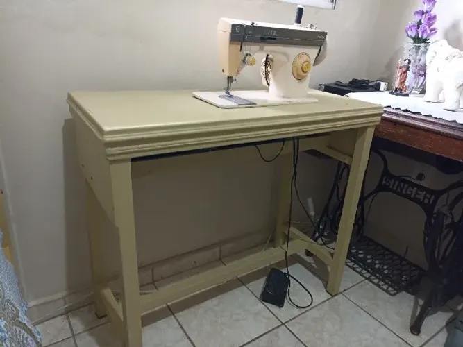 Máquina de costura década de 1990