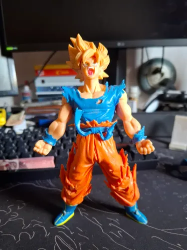 Action Figure Goku SSJ1
