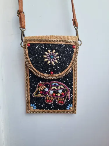 Mini bolsa transversal estilo indiano/boho elefante de miçangas