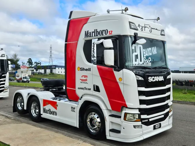 Scania R450 6x2 Ano 2020 Teto Alto Automático Farol de teto e grade personalizado Marlboro
