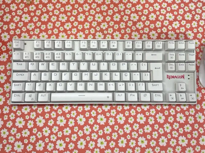 Teclado Mecânico Gamer KUMARA PRO
