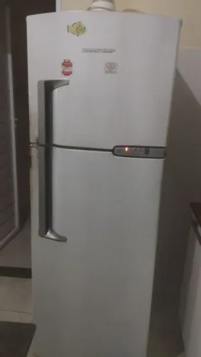 Vendo geladeira 
