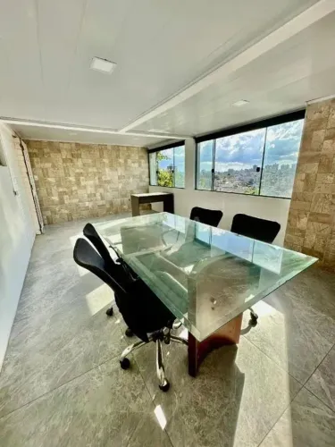 Apartamento semi mobiliado de 2 dormitórios para alugar no bairro Três Figueiras!