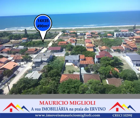 Lote limpo na segunda quadra do mar  na Praia do Ervino