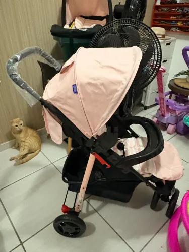 Bebê conforto e carrinho bebê menina cosco
