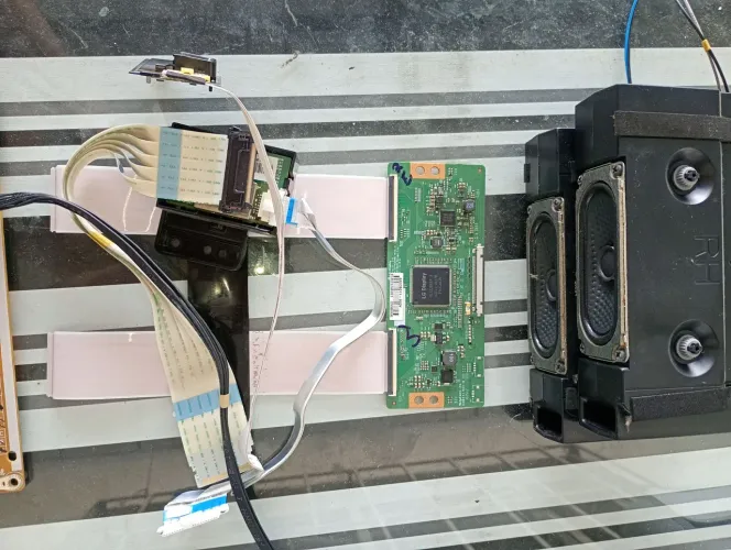 Peças de TV LG 42UH6100