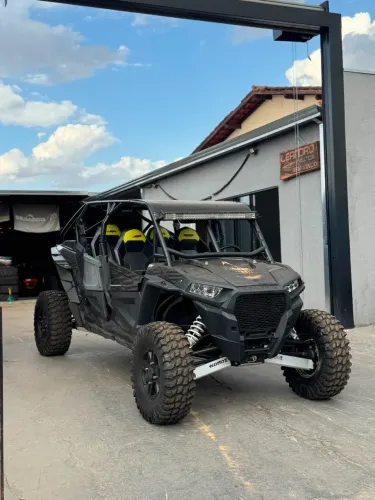 UTV Polaris 4 lugares Automático