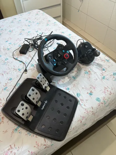Volante Logitech G29 + Pedais + Câmbio - Em Ótimo Estado.