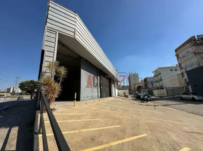 Galpão para alugar, 318 m² - Jardim Faculdade - Sorocaba/SP