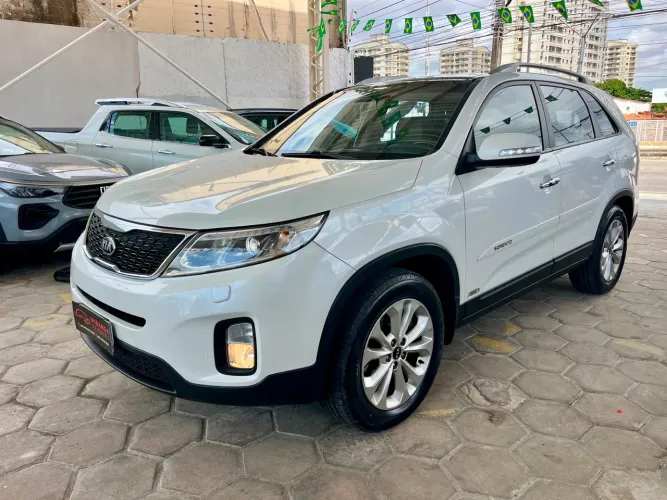 Kia Motors Sorento 3.5 V6 24V 278cv 4X4 Aut. 2015