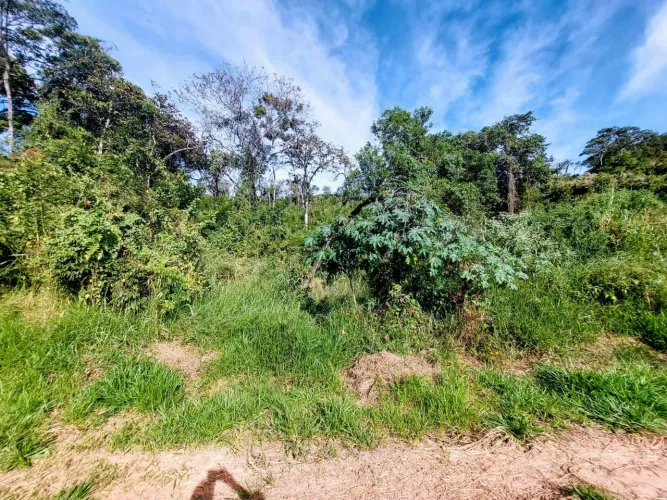 TERRENO 1200M2 REGIAO IPE AMARELO ESMERALDAS