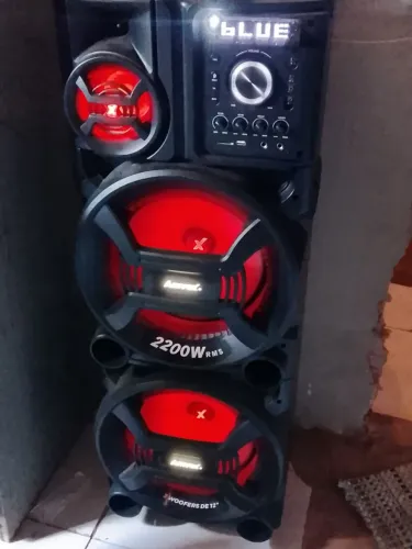 Caixa de som pra sair hoje