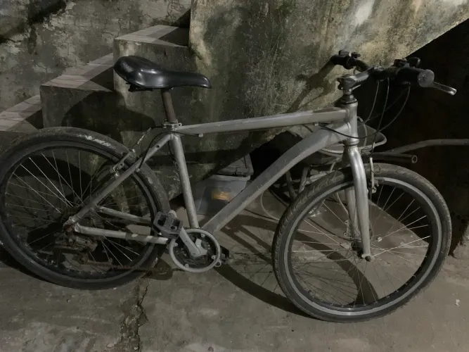 Bicleta aro 26 toda de alumínio