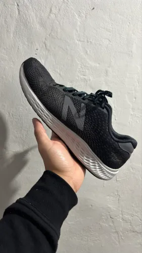 New balance fresh foam arishi v3 tamanho 9.5