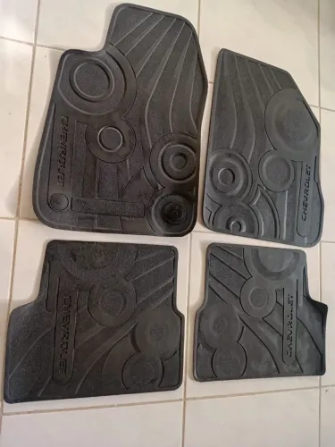 TAPETES ORIGINAL = CHEVROLET / RENAULT DUSTER .