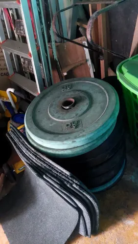 Anilhas bumper usada (3 reais kg)